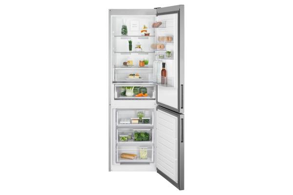 Prostostoječi hladilnik Electrolux LNC7ME32X3
