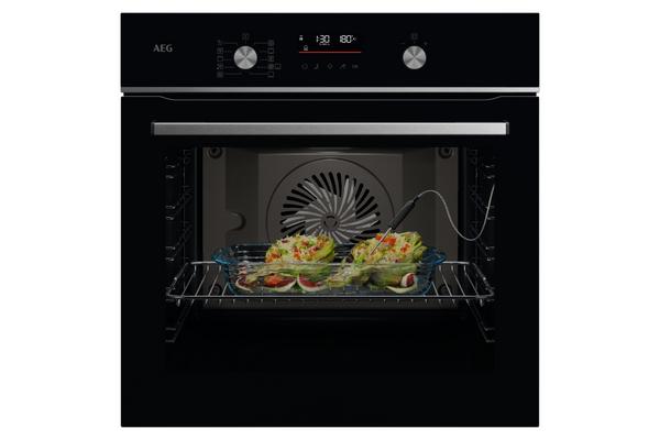 Vgradna pečica AEG OS6CB531AB