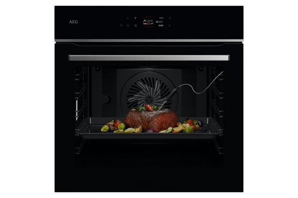 Vgradna pečica AEG OS6PB631AB