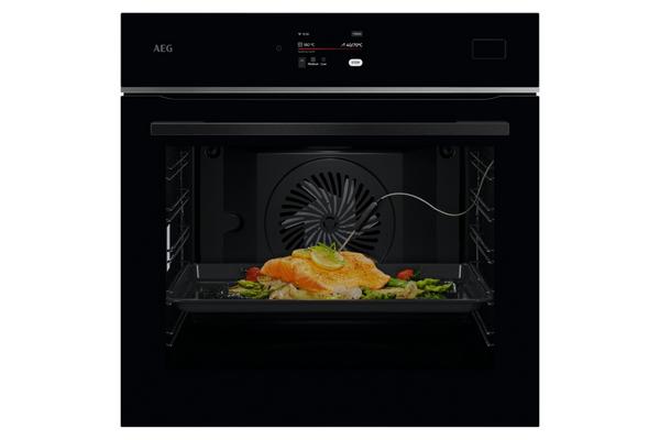 Vgradna pečica AEG TB8SB73ZAB