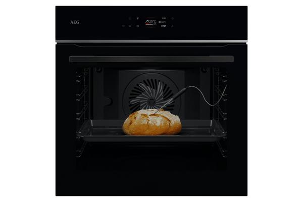 Vgradna pečica AEG TE7PB63ZAB