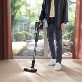 Pokončni baterijski sesalnik Electrolux EP71UB14DB