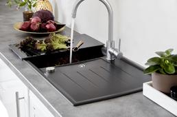 Steklena deska za rezanje SCHOCK 629050 črna