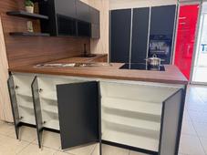 Kuhinjski sestav SILBERMOND ANTRAZIT/KORNFELD - ODPRODAJA EKSPONATA